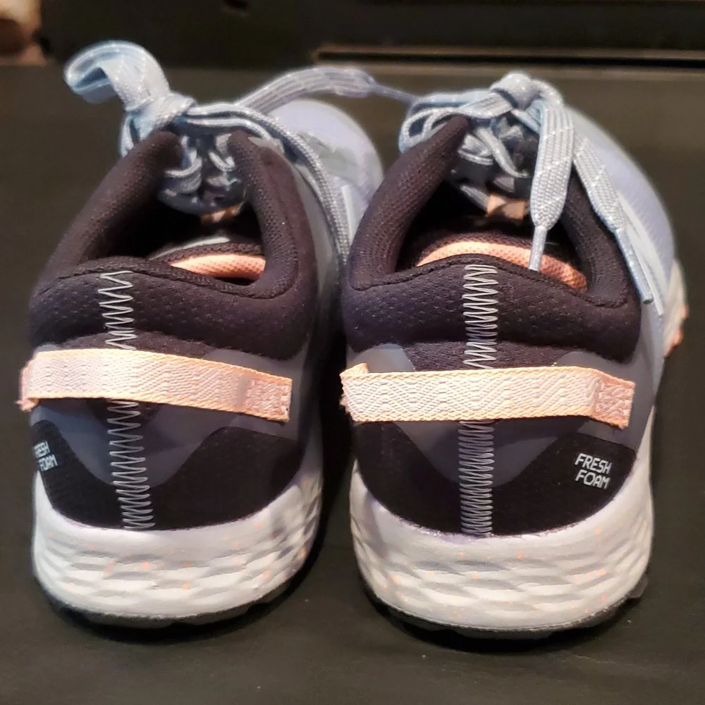 EUC New Balance Fresh Foam Arishi - Picture 3 of 11